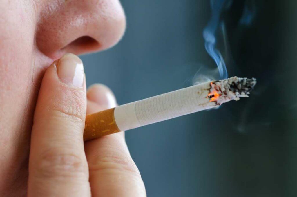 У ЦГЗ повідомили скільки українців помирають від захворювань, спричинених палінням