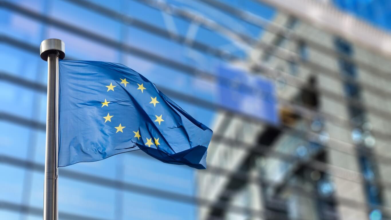 Єврокомісія презентує проєкт імунного паспорту попри протести ВООЗ
