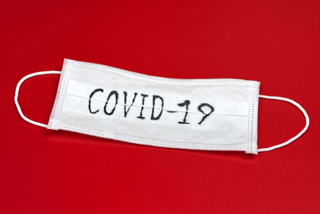 У світі за тиждень на 15% знизилось число випадків COVID-19