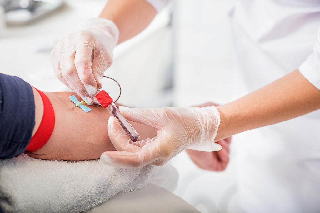 В «Охматдиті» закінчуються запаси донорської крові: медики просять про допомогу