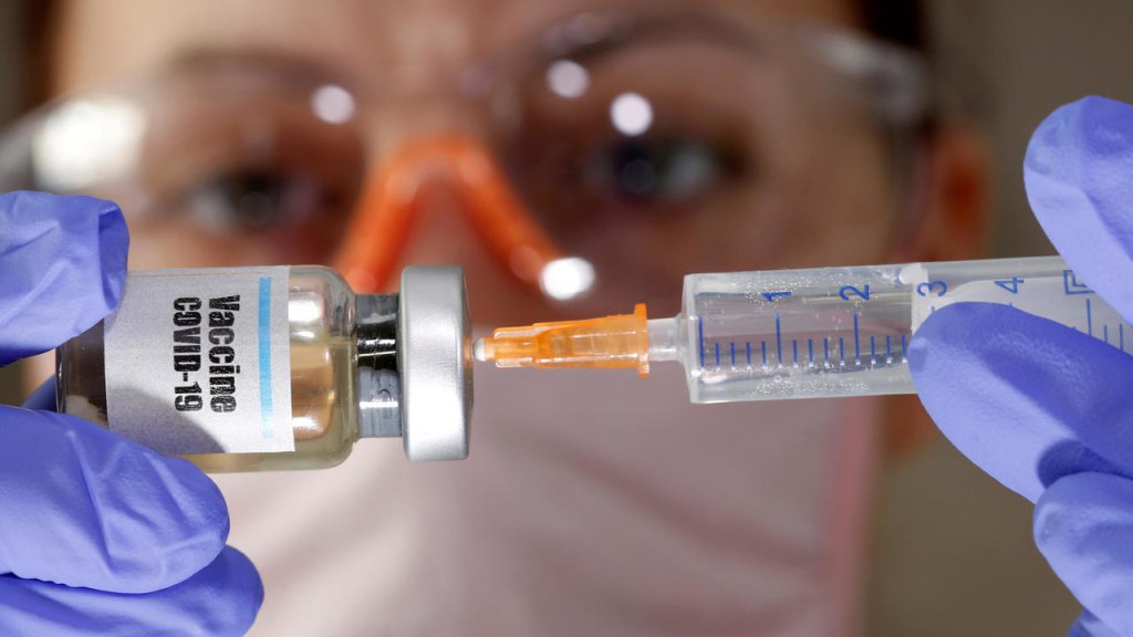 На вакцинацію від коронавірусу записалось вже 45 тисяч українців