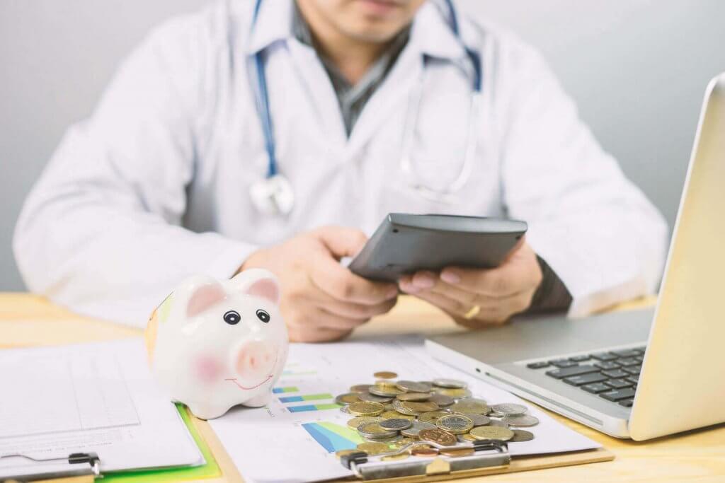 Зарплата медика
