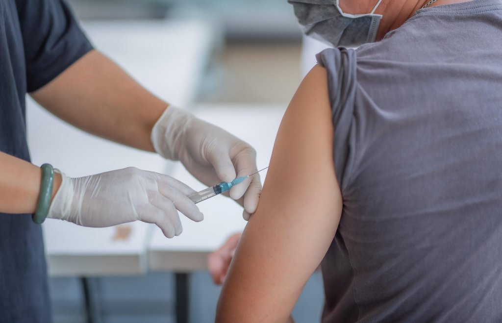 У Бельгії планують безкоштовно вакцинувати громадян від COVID-19