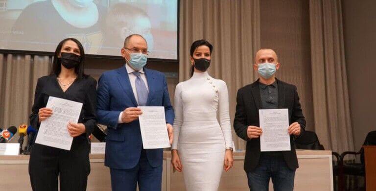 МОЗ підписало меморандум з Українським реєстром донорів кісткового мозку та iDonor