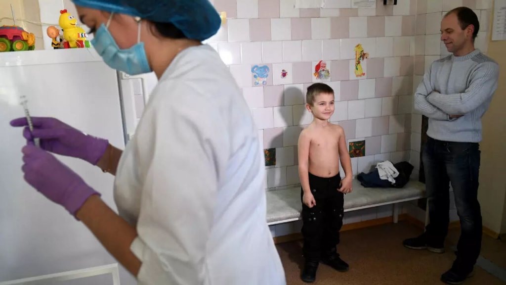 Уряд хоче виховати в українців культуру вакцинації
