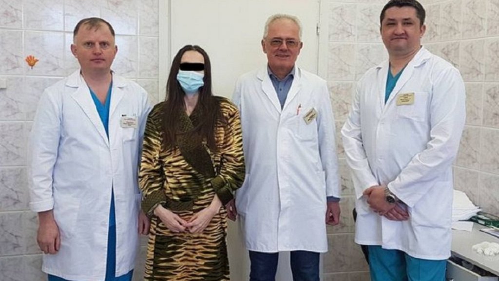 Львівські лікарі видалили пацієнтці 30-кілограмову пухлину