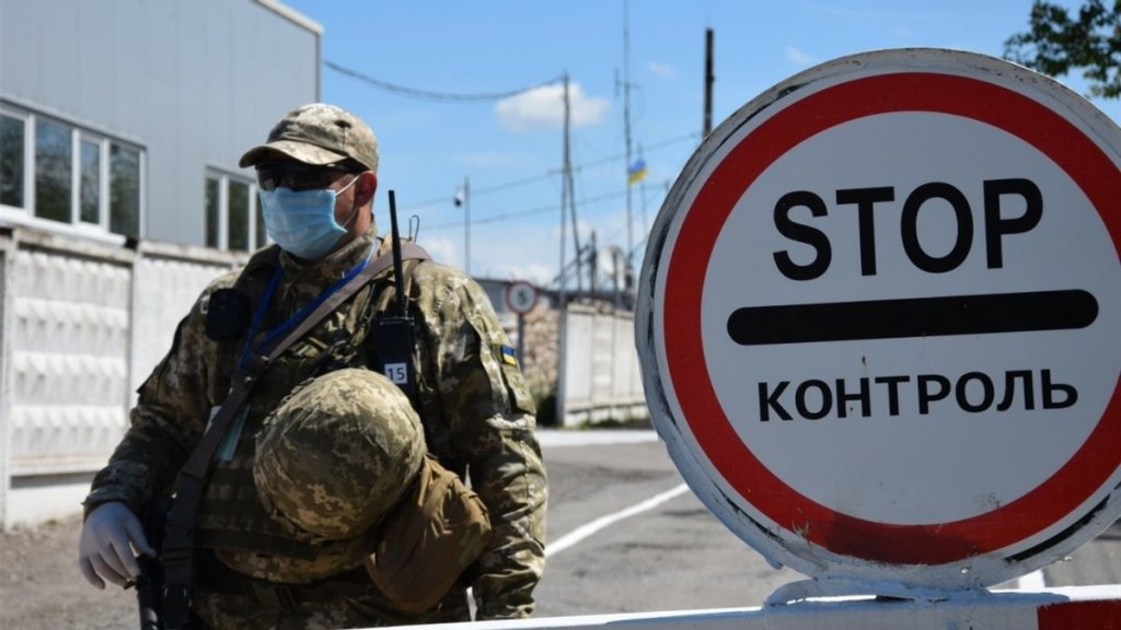 Жителів ОРДЛО вакцинуватимуть проти коронавірусу в квітні