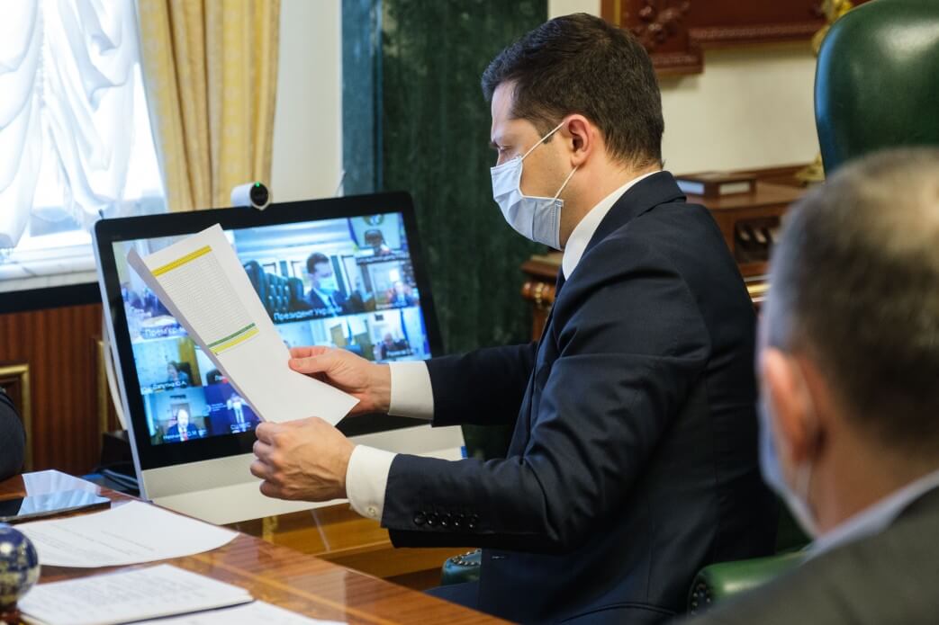 Президент України: Головною відповіддю на COVID-19 є вакцинація, а не локдаун