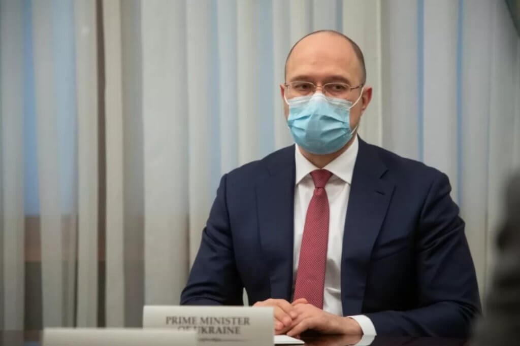 Шмигаль заявив про початок третьої хвилі епідемії коронавірусу в Україні та пригрозив поверненням до локдауну
