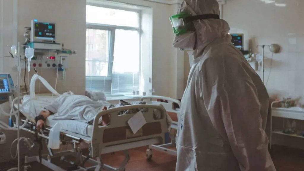 Ситуація в регіонах наближається до катастрофи: в Миколаєві не вистачає ліжок, лікарів і медсестер