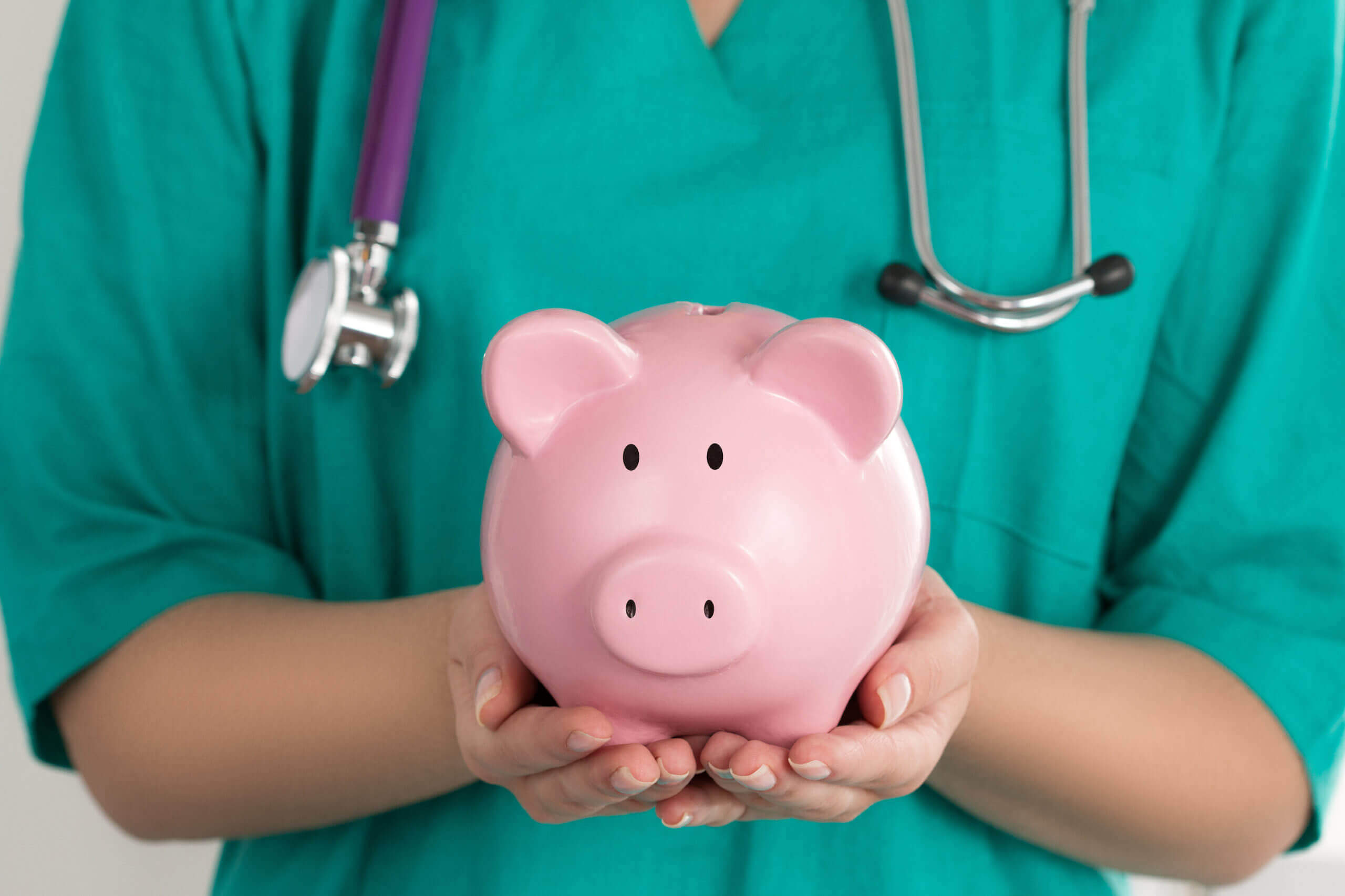 В яких регіонах лікарі вторинки отримують найбільшу зарплатню, а в яких – найменьшу?