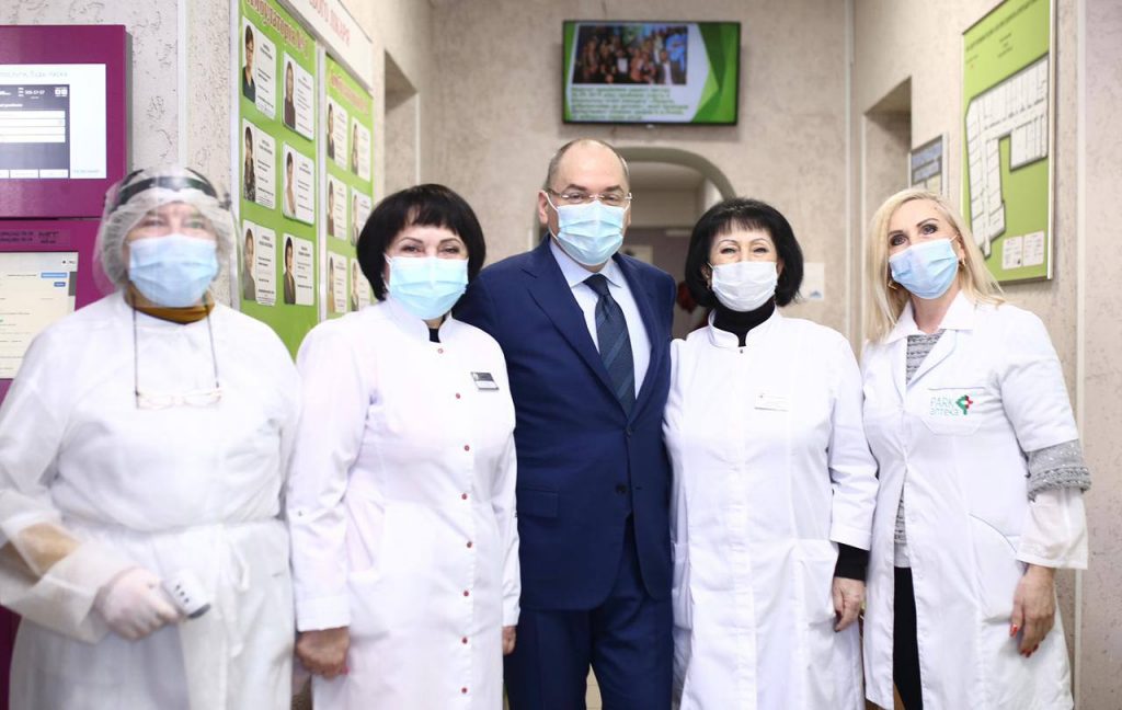 Степанов заявив, що звільняти медиків за відмову від вакцинації не будуть
