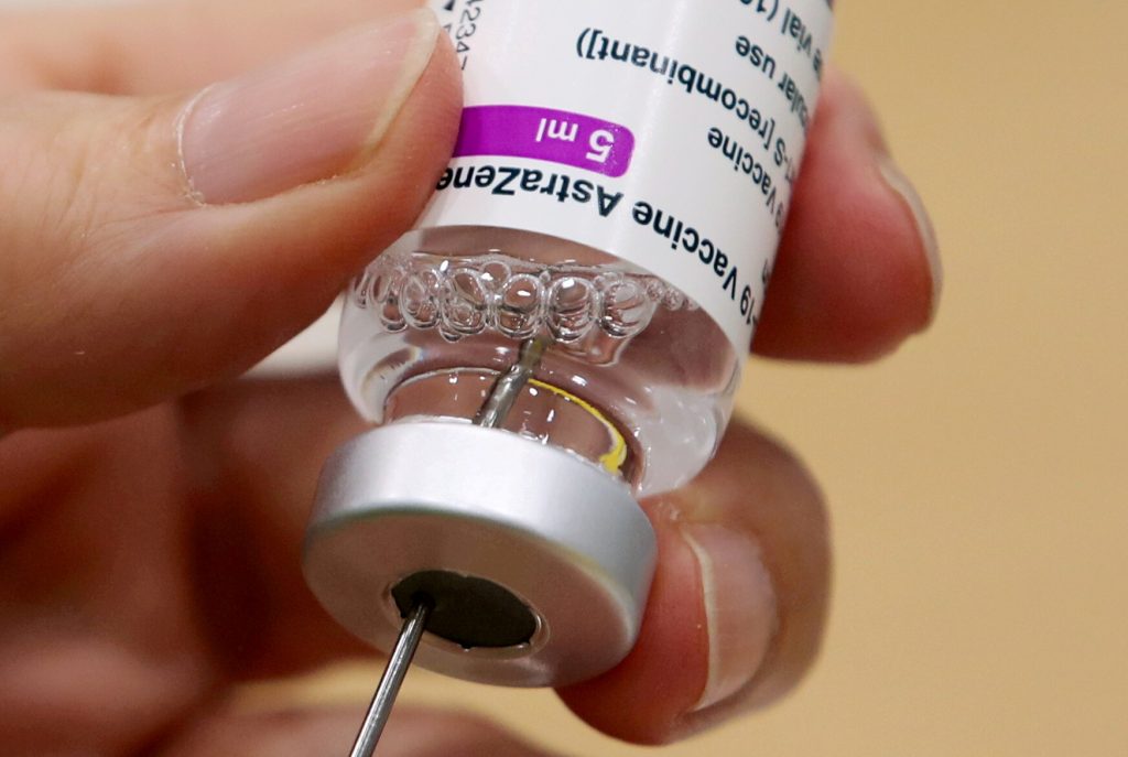 Україна майже вичерпала запаси вакцин AstraZeneca та Covishield проти коронавірусу, - МОЗ